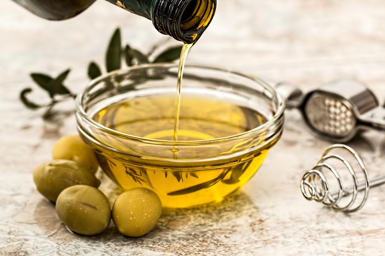 https://madyna.be/storage/activity_photos/68b2e7a79238c/olive-oil-968657_1280.jpg